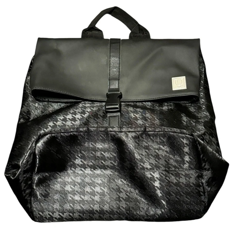Tanger Black Houndstooth Collapsible Roomy Backpack Adjustable Straps